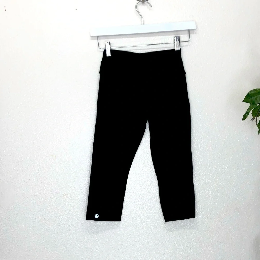 Lululemon Cropped Black Leggings